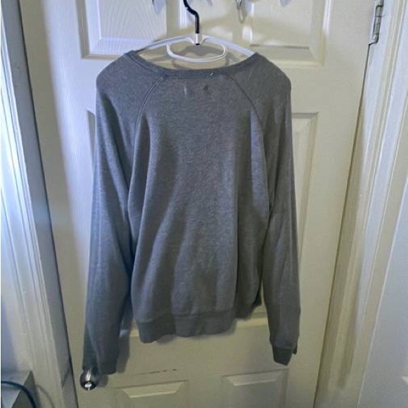 I never really wore it so i wanted get rid of it - Picture 2 of 3